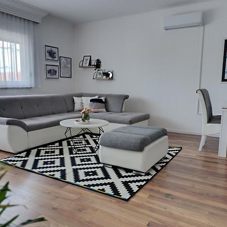 Apartmani Jasmina 2 Bihać Exteriör bild