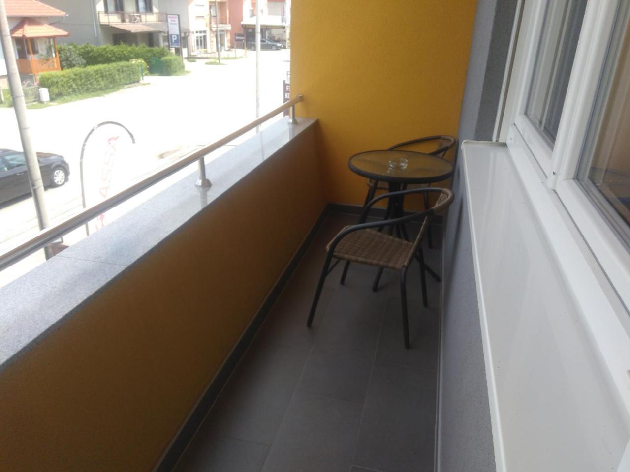 Apartmani Jasmina 2 Bihać Exteriör bild